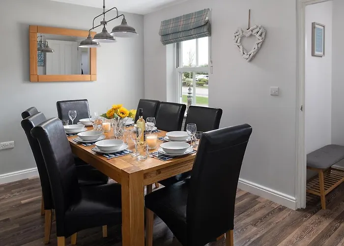 Salty Kisses, The Bay, Holiday home Filey