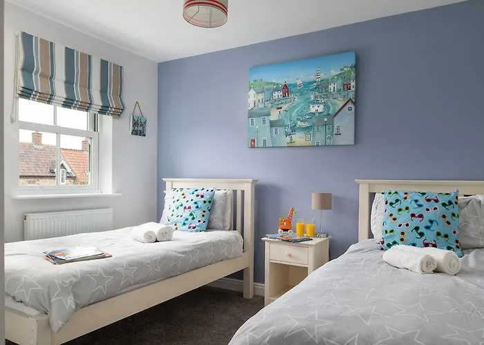 Salty Kisses, The Bay, Filey