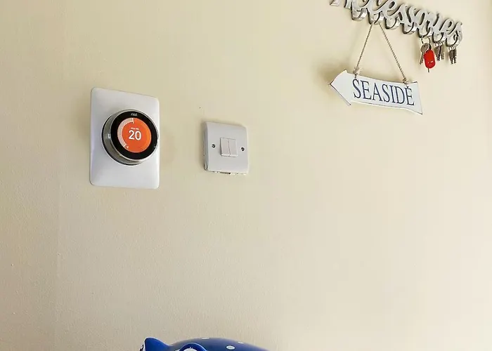 Salty Kisses, The Bay, Filey